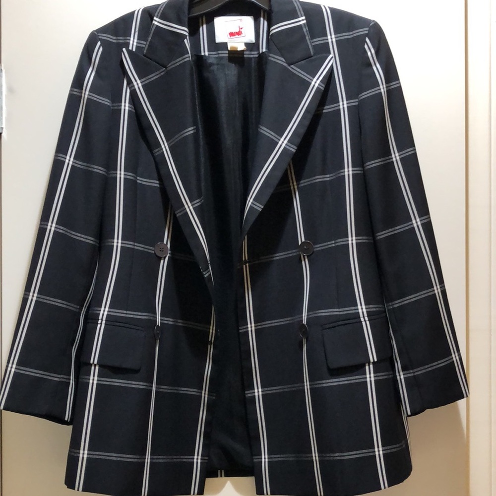 EUC Vintage Mondi Black /White Plaid Blazer